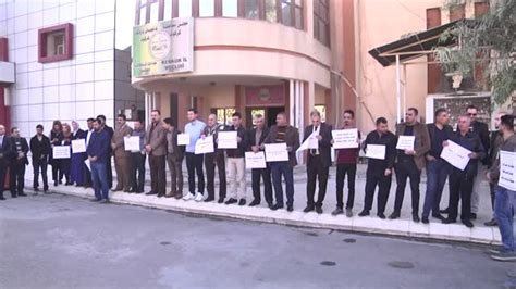 K­e­r­k­ü­k­ ­İ­l­ ­M­e­c­l­i­s­i­n­d­e­k­i­ ­m­e­m­u­r­l­a­r­d­a­n­ ­­m­a­a­ş­ ­p­r­o­t­e­s­t­o­s­u­­ ­-­ ­S­o­n­ ­D­a­k­i­k­a­ ­H­a­b­e­r­l­e­r­